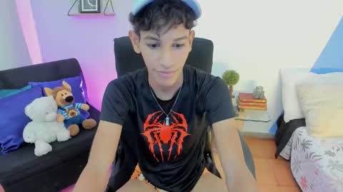 Tashi00 online show from 03.02.26