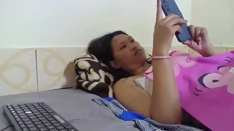 Snapshot of tahiniah chatting on 04.15.26 tahiniah online show from 04.15.26