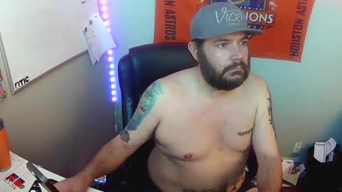 TaintNuzzler online show from 02.11.25