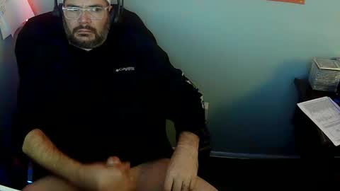 TaintNuzzler online show from 02.20.25