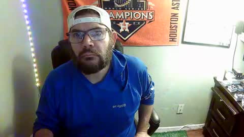 TaintNuzzler online show from 09.11.25