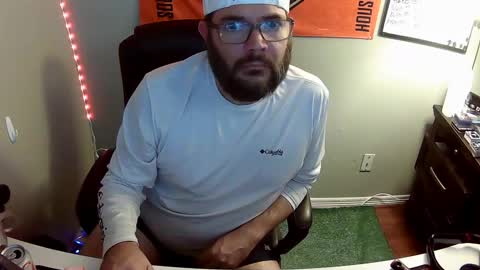 TaintNuzzler online show from 09.14.25