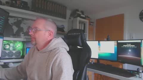 Snapshot of taipan6666 chatting on 01.03.25 Oliver online show from 01.03.25