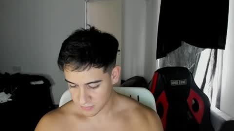 Snapshot of tairoanddagnye chatting on 03.11.25 Tairo online show from 03.11.25