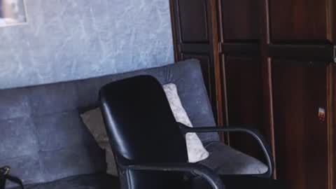 Tairon Tucke online show from 12.13.24