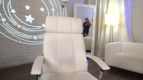 Margo online show from 11.29.25