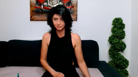 Taissa1 online show from 09.21.25