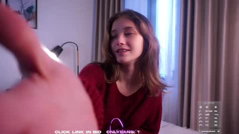 Mia online show from 10.22.25