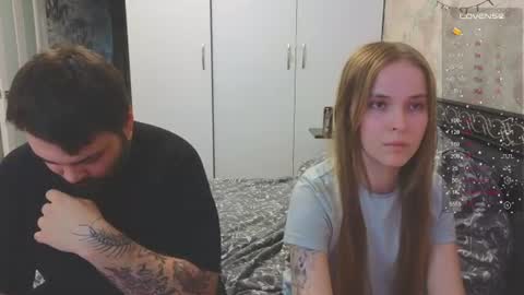 Snapshot of taiti_fox_cub chatting on 06.21.26 taiti_fox_cub online show from 06.21.26