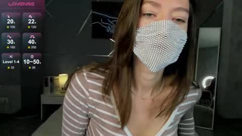 Snapshot of take_me_to_moon chatting on 10.22.25 Sasha online show from 10.22.25