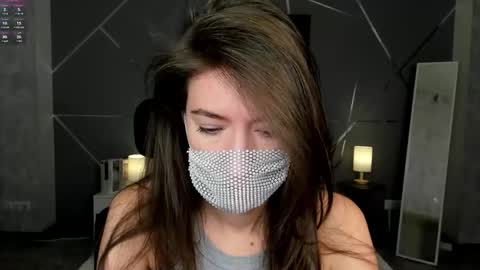 Snapshot of take_me_to_moon chatting on 12.01.25 Sasha online show from 12.01.25