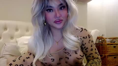 Lena online show from 02.18.25