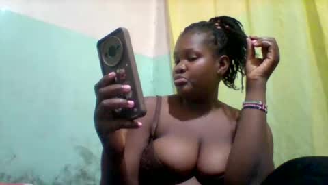 Snapshot of taliah254 chatting on 04.25.26 taliah254 online show from 04.25.26
