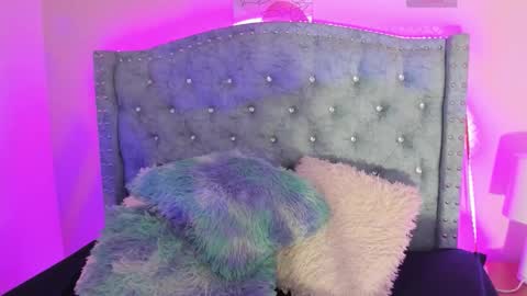 Talia Sky online show from 05.06.26