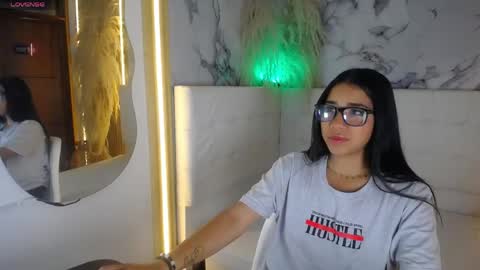 Snapshot of taliasweett chatting on 04.18.26 taliasweett online show from 04.18.26