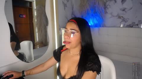 Snapshot of taliasweett chatting on 05.13.26 taliasweett online show from 05.13.26