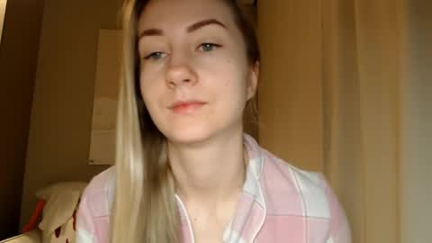  Kira  online show from 02.04.25