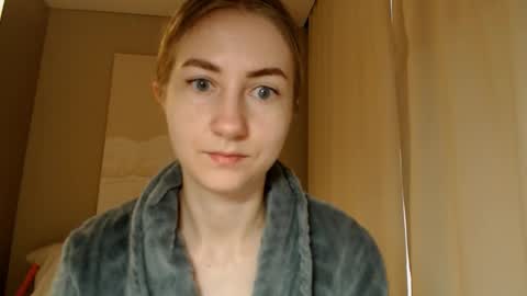  Kira  online show from 02.05.25