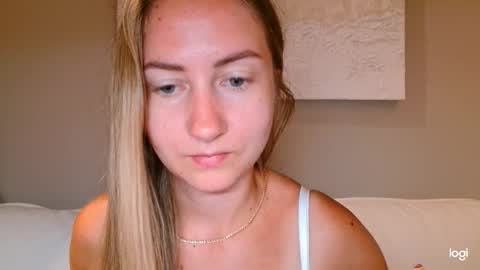  Kira  online show from 10.10.25