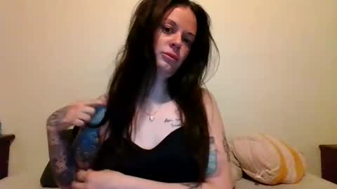 Snapshot of talktomenicely_ chatting on 03.19.26 Lily Rhoades online show from 03.19.26
