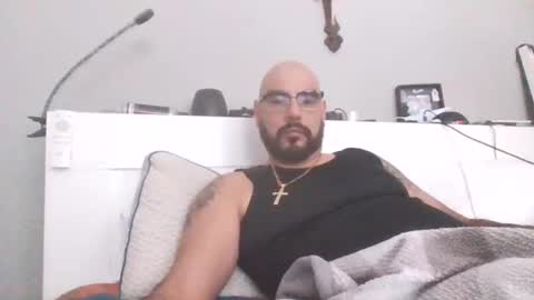 Snapshot of talllatino310 chatting on 11.09.25 talllatino310 online show from 11.09.25