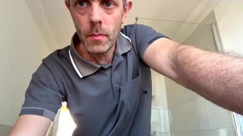 Snapshot of tallpaul_12345 chatting on 03.10.26 Tall Paul online show from 03.10.26