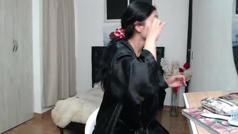 Hi im sara online show from 05.06.26