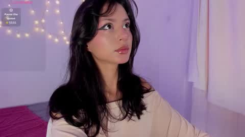 Snapshot of tamara_aluna_ chatting on 11.28.25 Tamy online show from 11.28.25