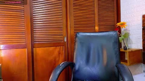    online show from 10.26.25