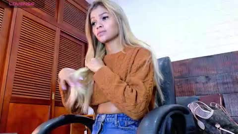    online show from 11.15.25