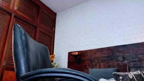    online show from 11.18.25