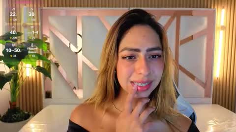 Snapshot of tamara_tp chatting on 03.12.26 Tamara online show from 03.12.26