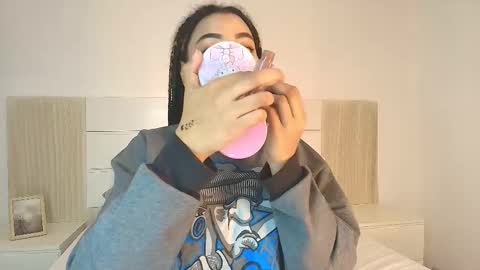 Snapshot of tamara_walter chatting on 02.25.26 Tamara online show from 02.25.26