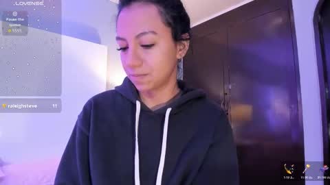 Snapshot of tamaraakins chatting on 11.21.25 Tamy online show from 11.21.25