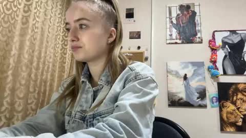 Karina online show from 04.22.26