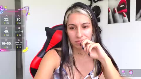 Snapshot of tammyandrade_ chatting on 11.11.25 tammy online show from 11.11.25