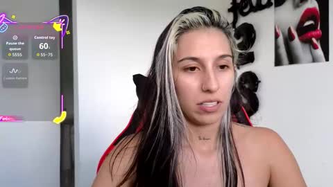 Snapshot of tammyandrade_ chatting on 11.21.25 tammy online show from 11.21.25