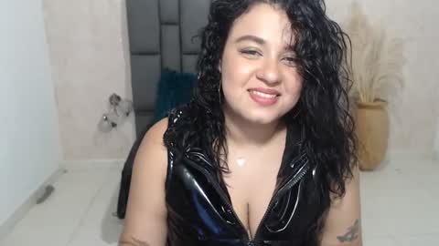 tammycooperr online show from 01.18.25
