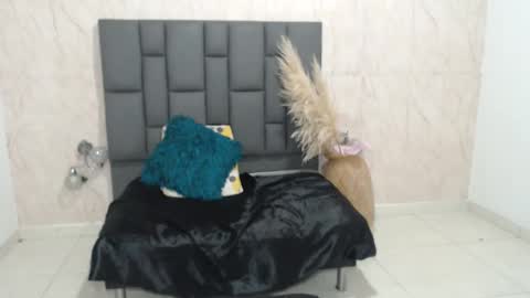 tammycooperr online show from 01.21.25