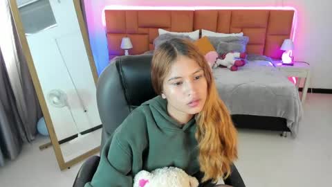 Tamy  online show from 04.14.26