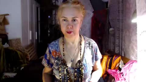 Snapshot of tanganiika chatting on 11.15.25 Milena online show from 11.15.25