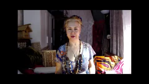 Snapshot of tanganiika chatting on 11.19.25 Milena online show from 11.19.25