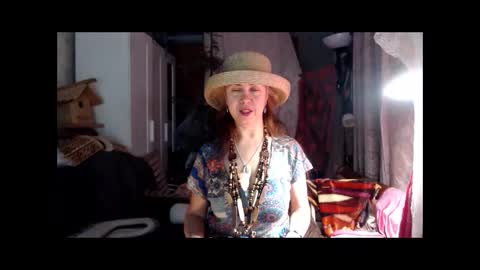 Snapshot of tanganiika chatting on 11.28.25 Milena online show from 11.28.25