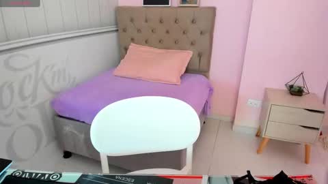 Tania  online show from 09.17.25