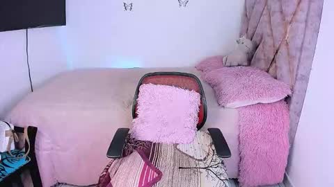 Snapshot of tania_rendon1 chatting on 03.29.26 Tania online show from 03.29.26