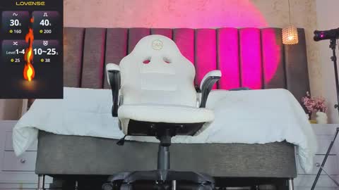 Tania Dias online show from 01.17.26