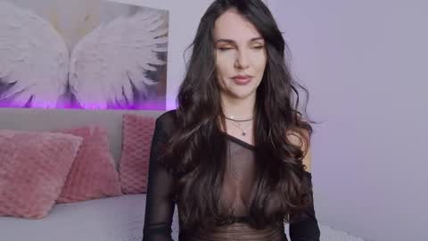 Snapshot of taniaamore chatting on 10.30.25 Tania Amore online show from 10.30.25