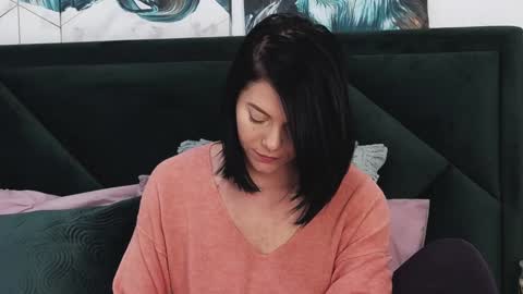 Snapshot of taniyagrey chatting on 01.21.25 tanyaGrey online show from 01.21.25