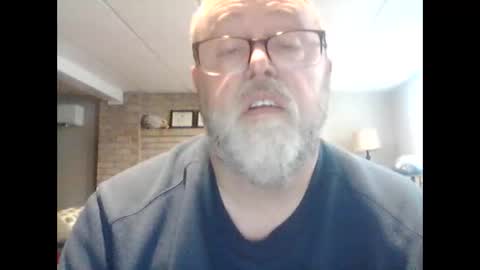 Snapshot of tank106 chatting on 03.29.26 tank106 online show from 03.29.26