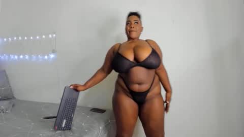 Snapshot of tanysha_030 chatting on 11.21.25 Tanysha 030 online show from 11.21.25